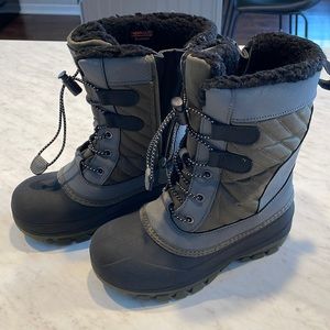 Snow Boots- size 1 kids